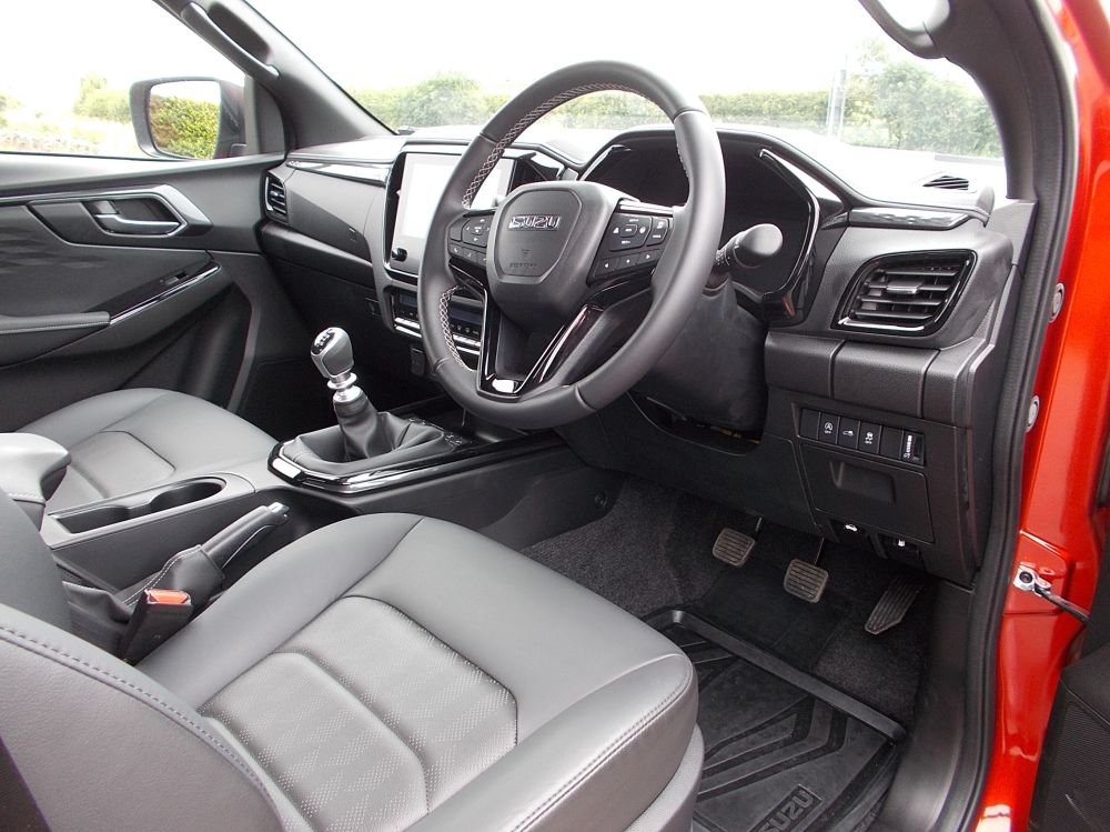 Isuzu  V-Cross 