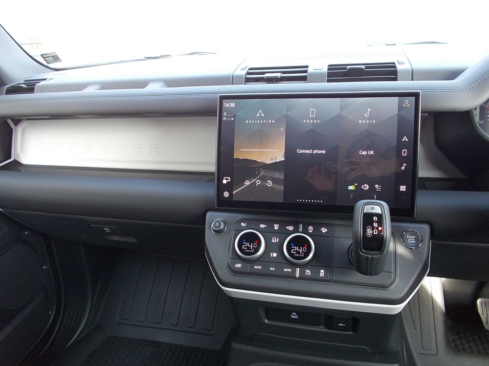 DEFENDER 90 3.0 D250 S HARDTOP 