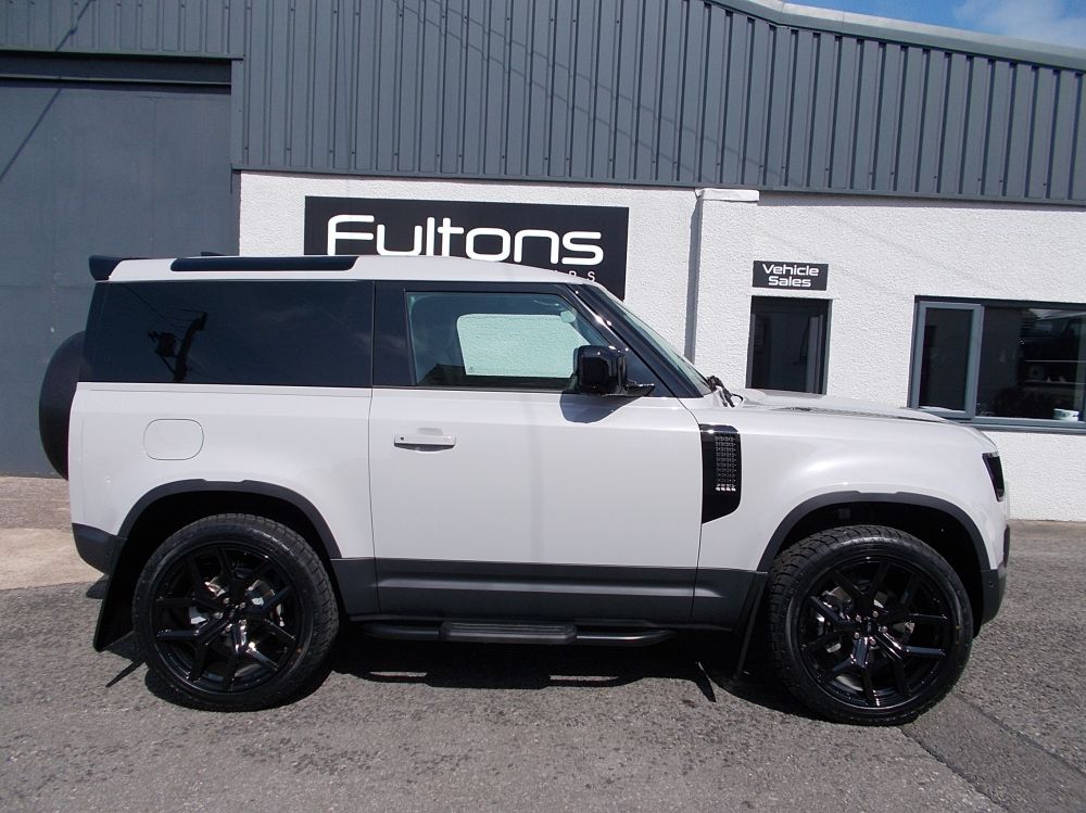 DEFENDER 90 HARDTOP 