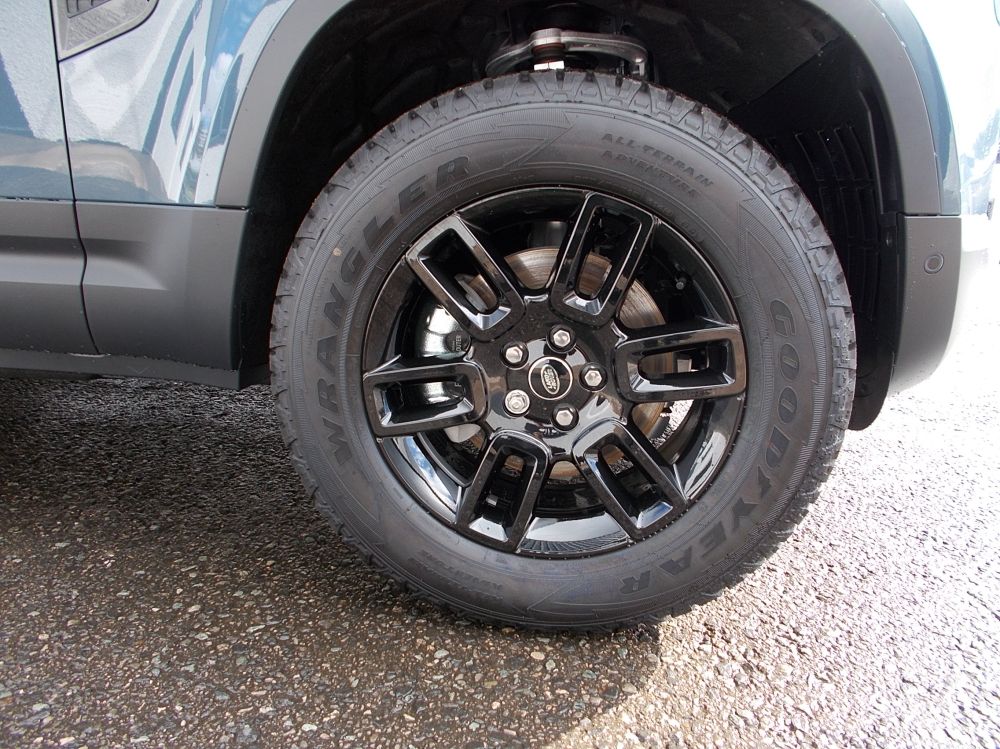 LAND ROVER DEFENDER 90