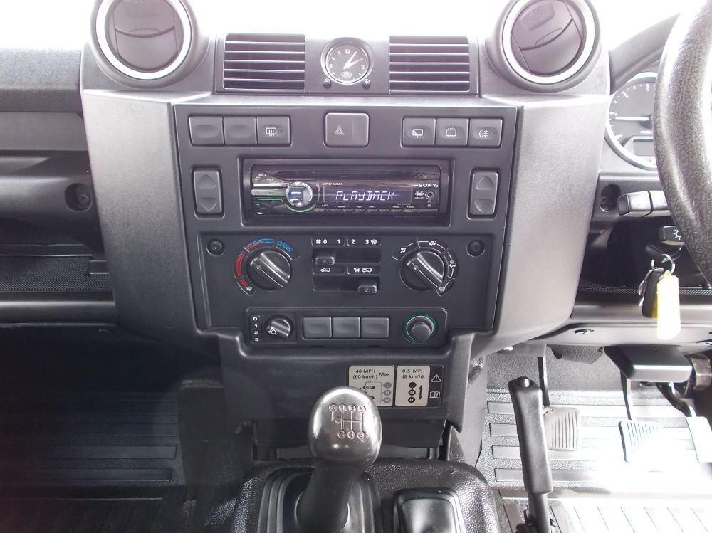 DEFENDER 90 HARDTOP 