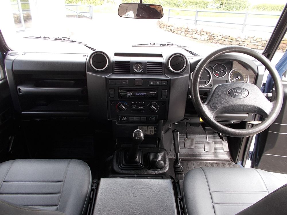 DEFENDER 90 HARDTOP 