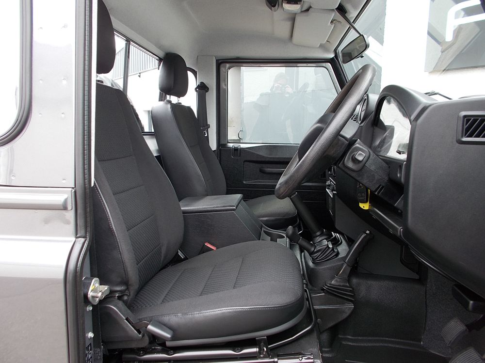 DEFENDER 90  COUNTY 