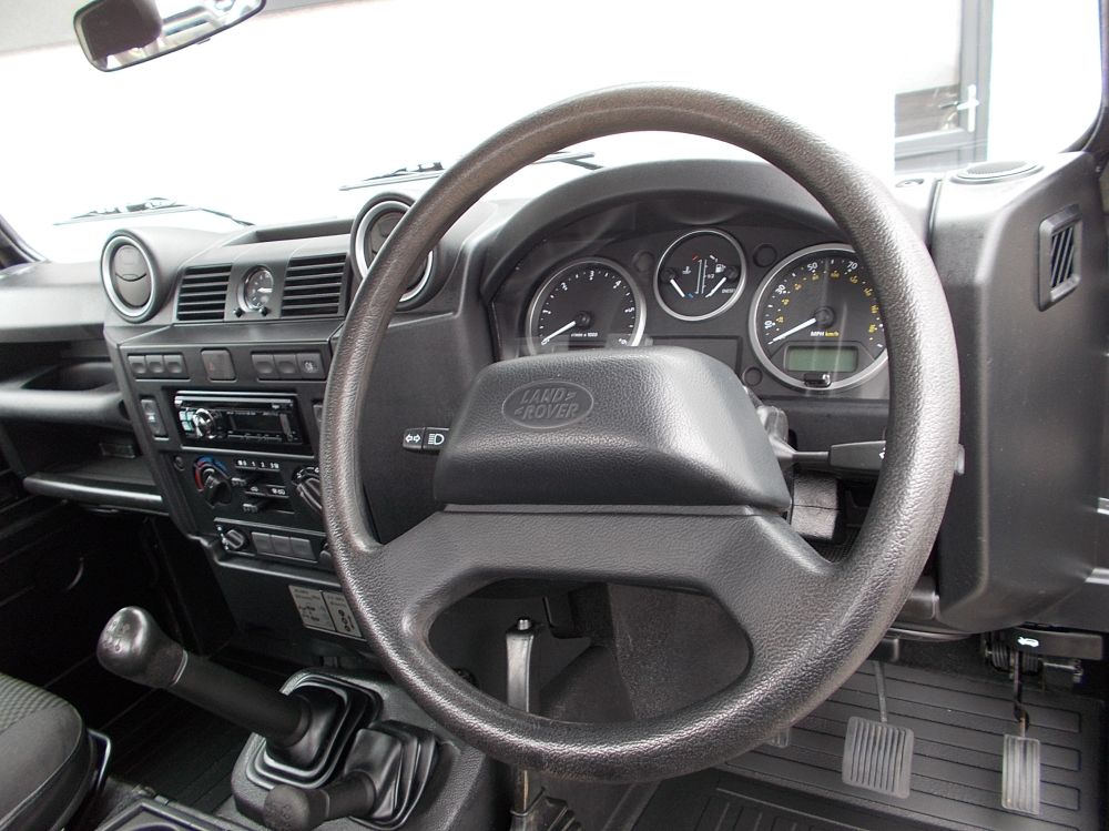 DEFENDER 90  COUNTY 
