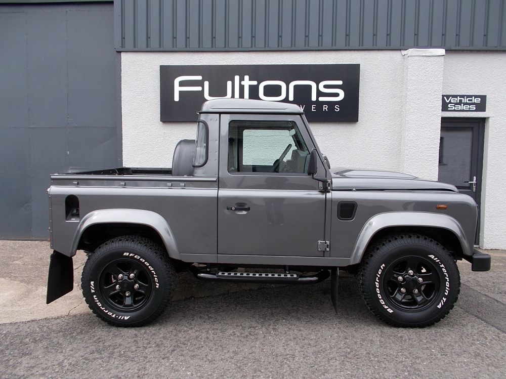 DEFENDER 90  COUNTY 