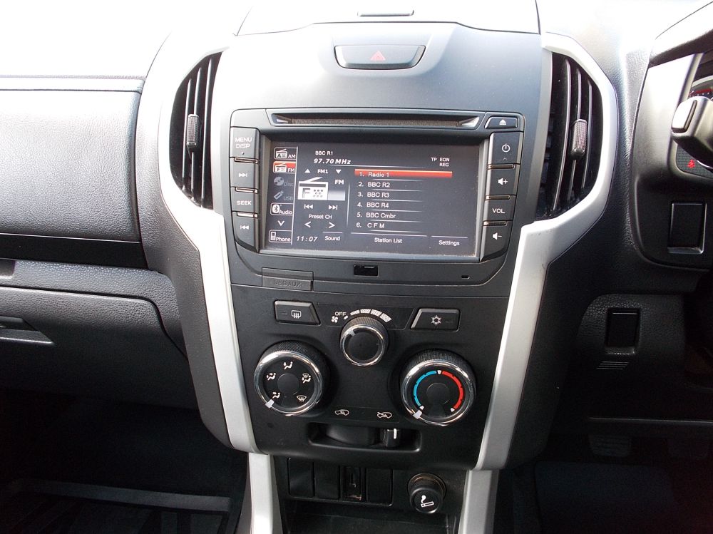 ISUZU D-MAX YUKON 