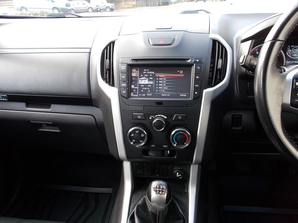 ISUZU D-MAX YUKON 
