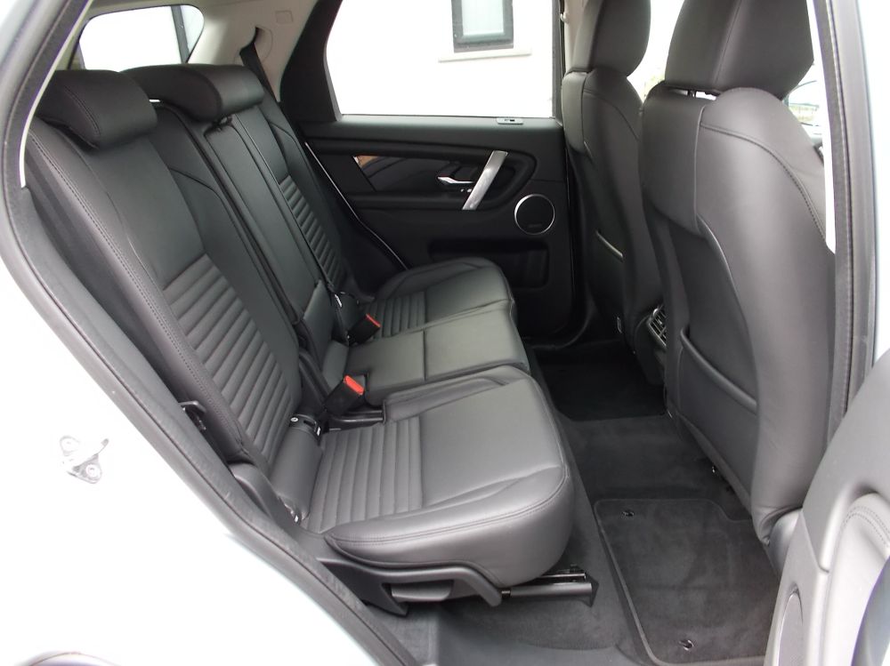 LAND ROVER DISCOVERY SPORT HSE 